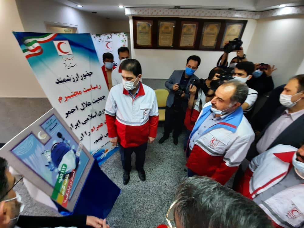  پوستر «112 ثانیه خاطره گویی احسان در ایام کرونا» با حضور مسئولان ارشد هلال‌احمر رونمایی شد 